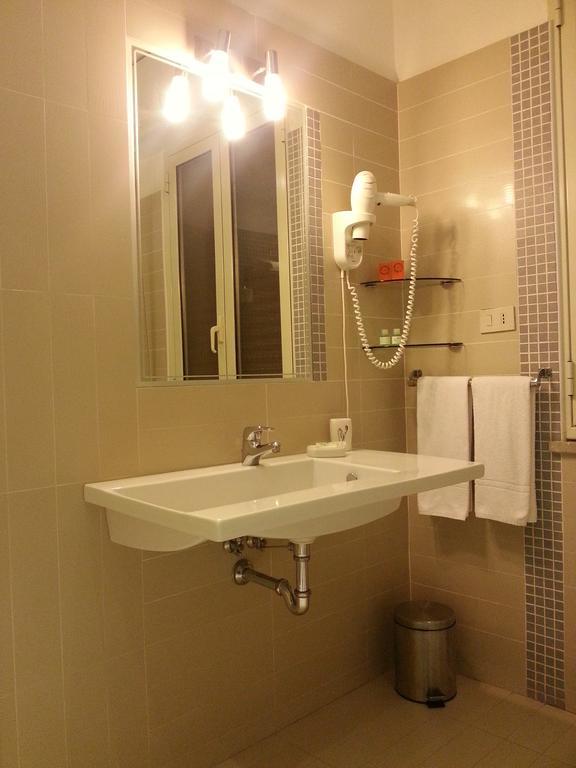 Hotel Sicilia Enna Rum bild