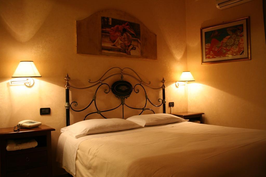Hotel Sicilia Enna Rum bild