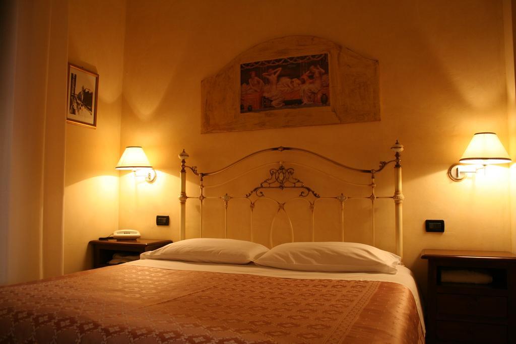 Hotel Sicilia Enna Rum bild