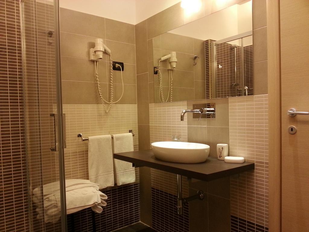 Hotel Sicilia Enna Rum bild